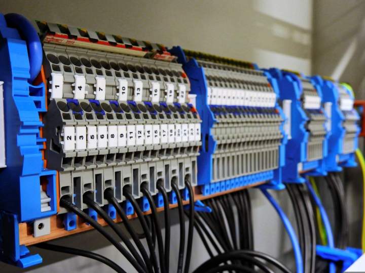 Dois-je obtenir un permis pour l'installation d'un système électrique ? Badonviller